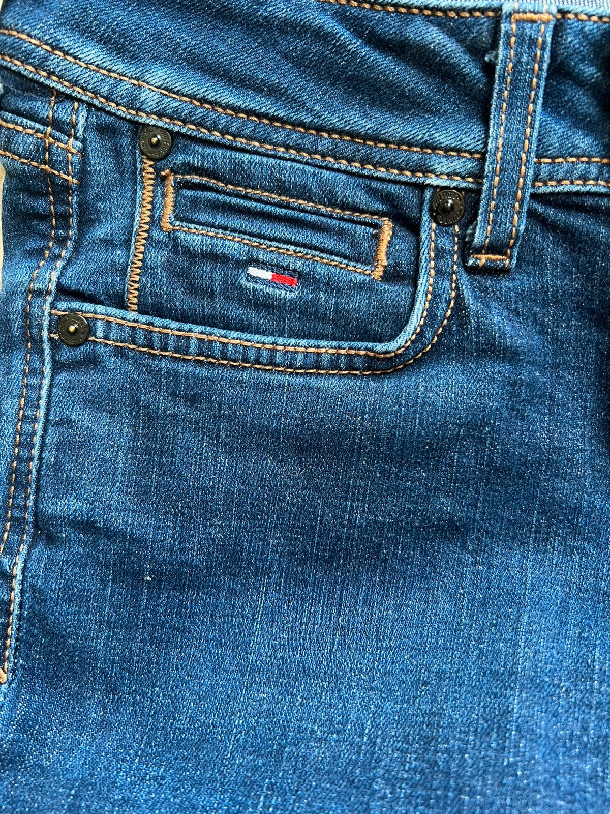 Tommy Hilfiger navy straight jeans low rise Y2K vintage stretch denim with logo.