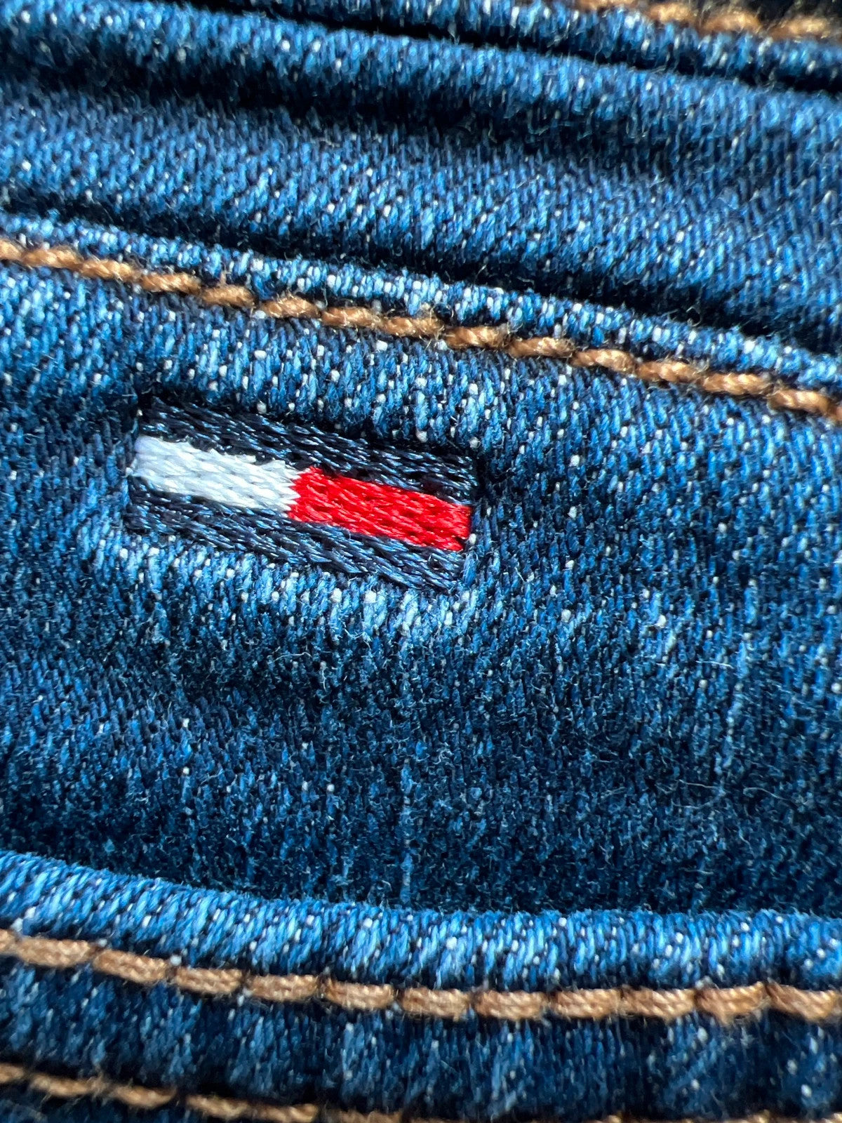 Tommy Hilfiger navy straight jeans low rise Y2K vintage stretch denim with logo.