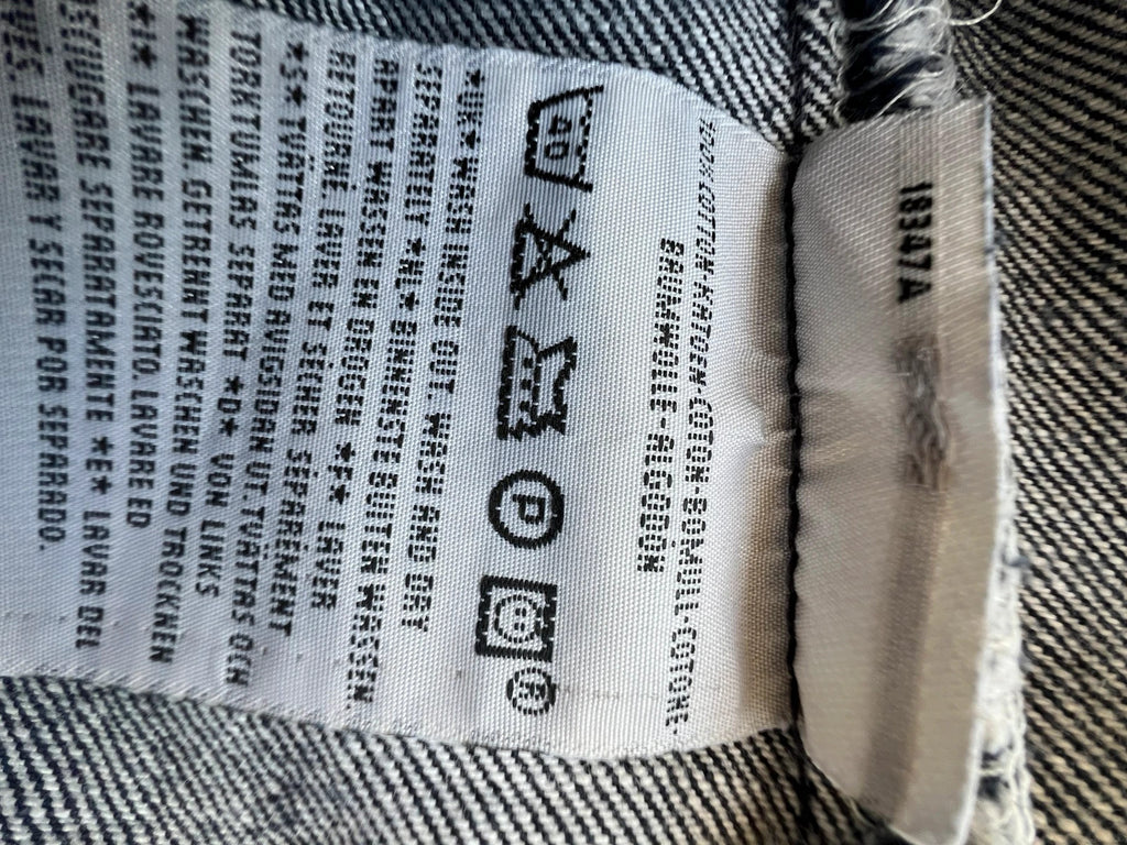 Levi Strauss & Co grey straight jeans faded washed denim vintage Y2K unisex classic fit