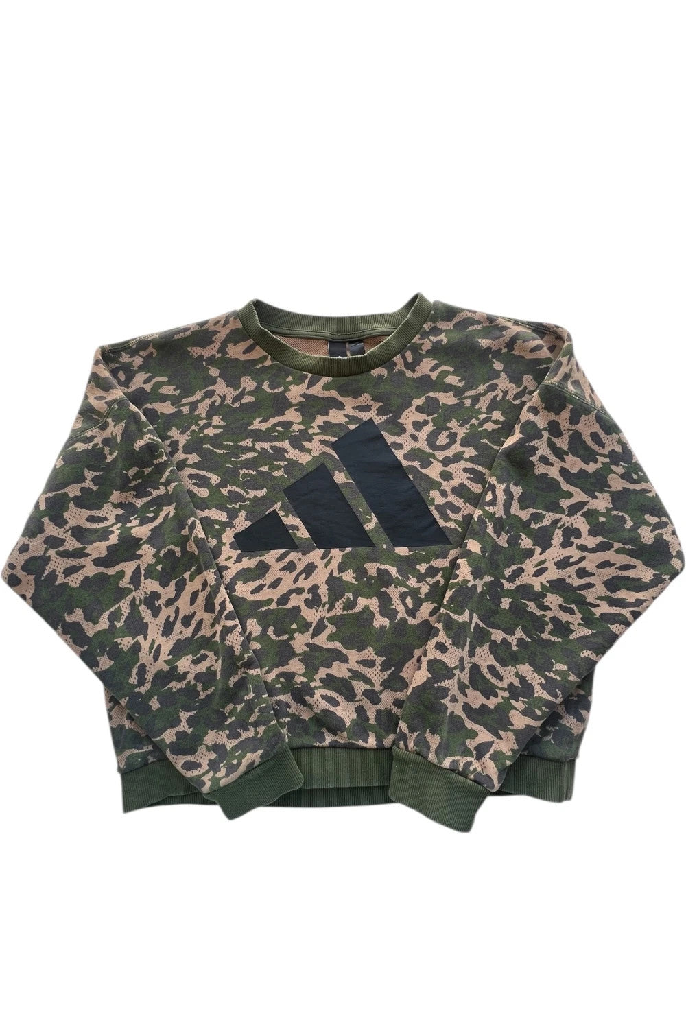 Adidas khaki camouflage oversized sweatshirt large logo casual streetwear style.