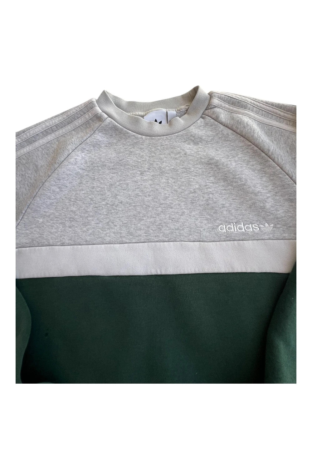 Adidas vintage grey and green crewneck sweatshirt with casual sport style and slight pilling.