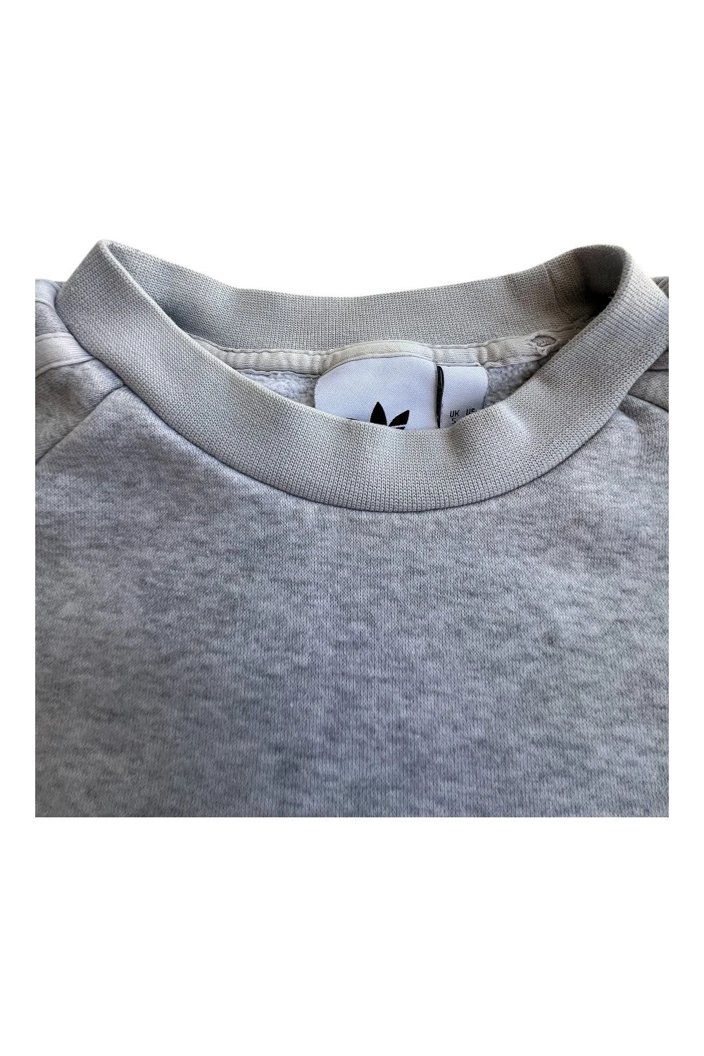 Adidas vintage grey and green crewneck sweatshirt with casual sport style and slight pilling.