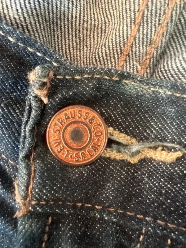 Levi's navy straight jeans 514, classic design, 100% cotton, no visible damage.