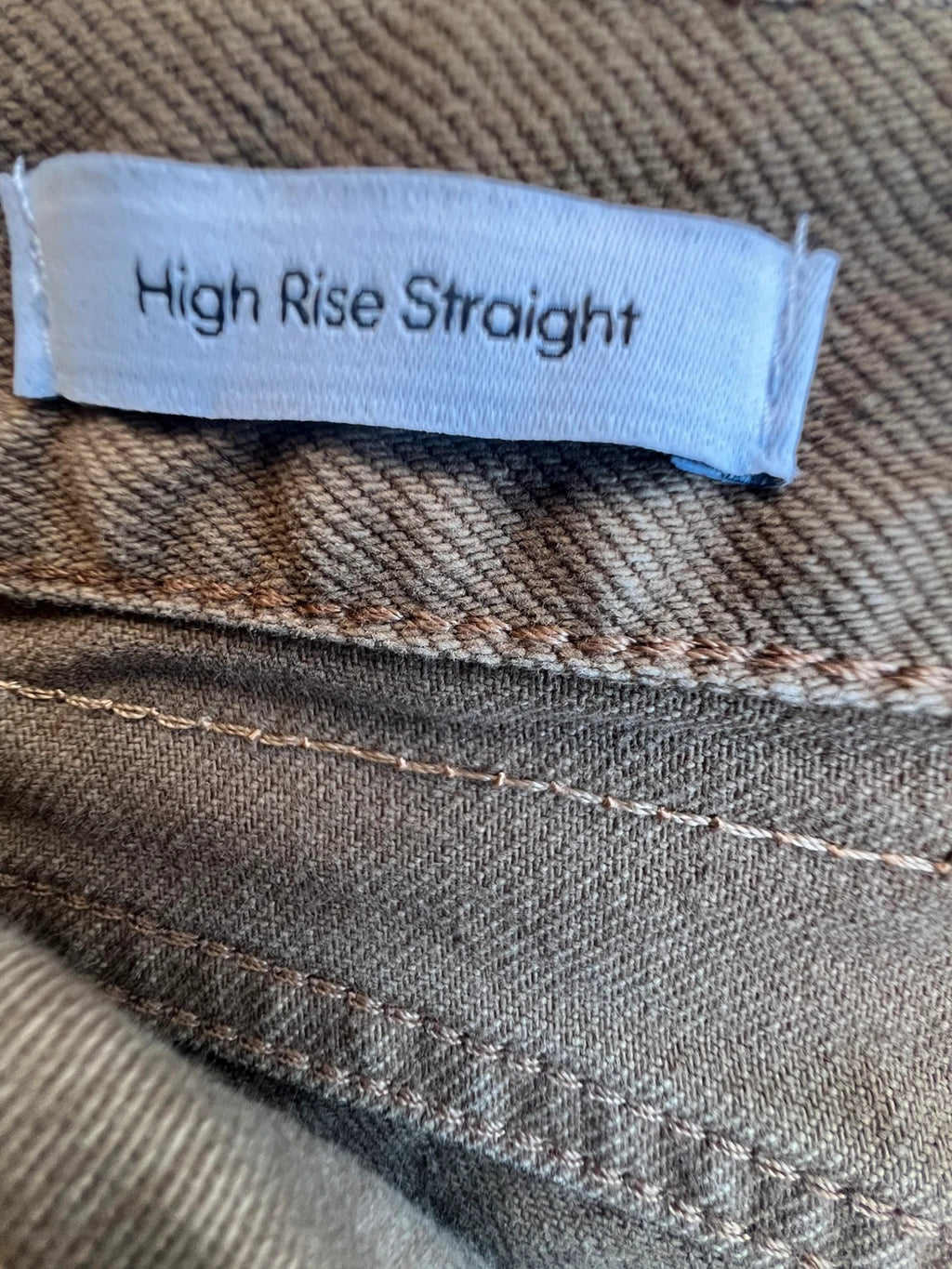 Calvin Klein brown straight jeans high rise denim with vintage style and no tags.