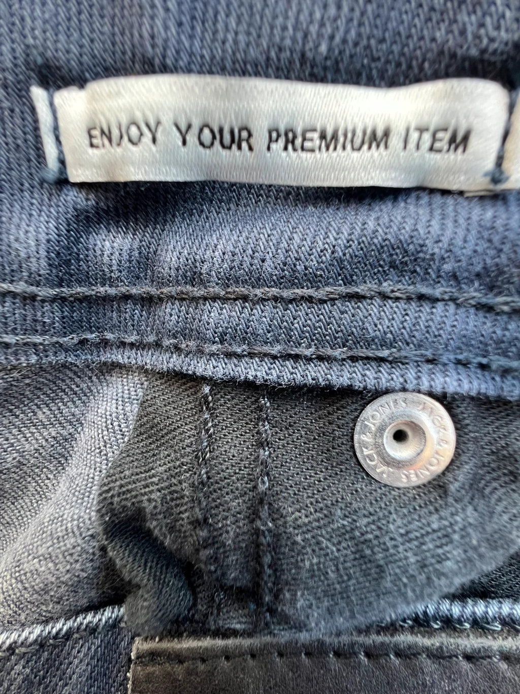 Jack & Jones grey slim fit jeans, basic denim, casual style, unisex.