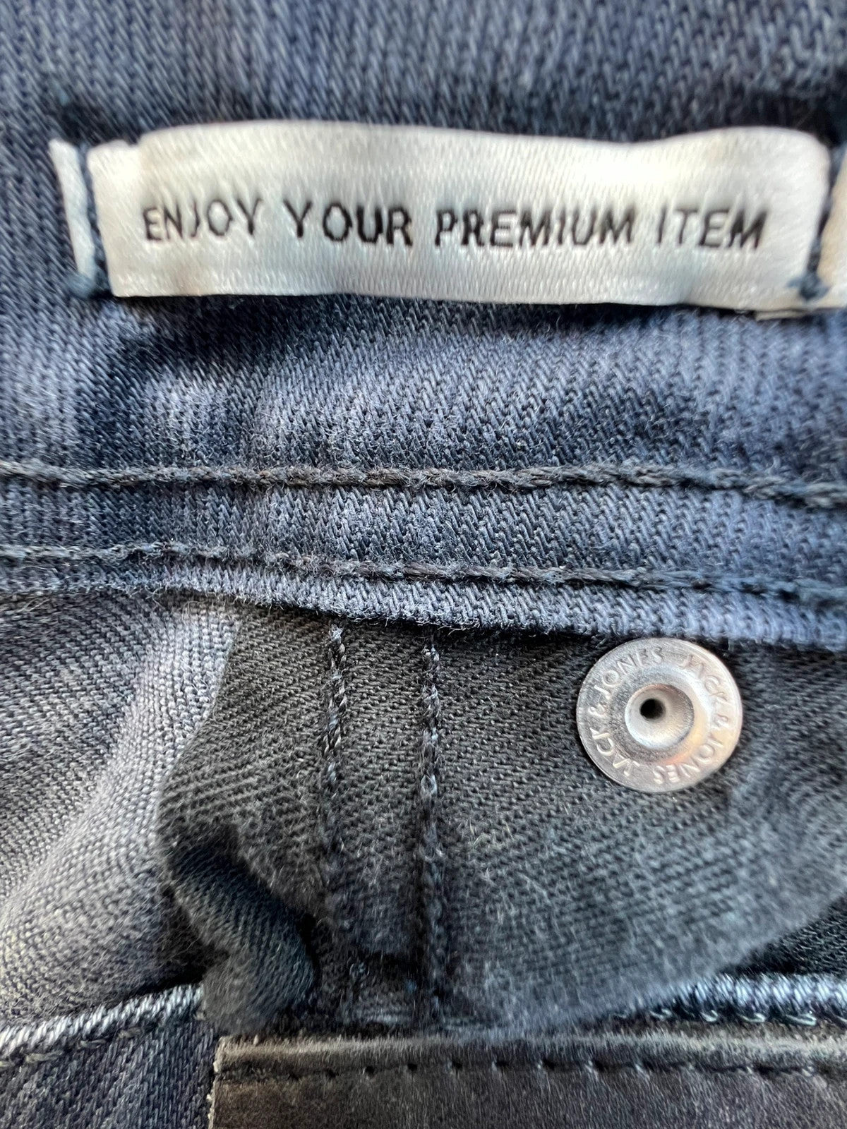 Jack & Jones grey slim fit jeans, basic denim, casual style, unisex.