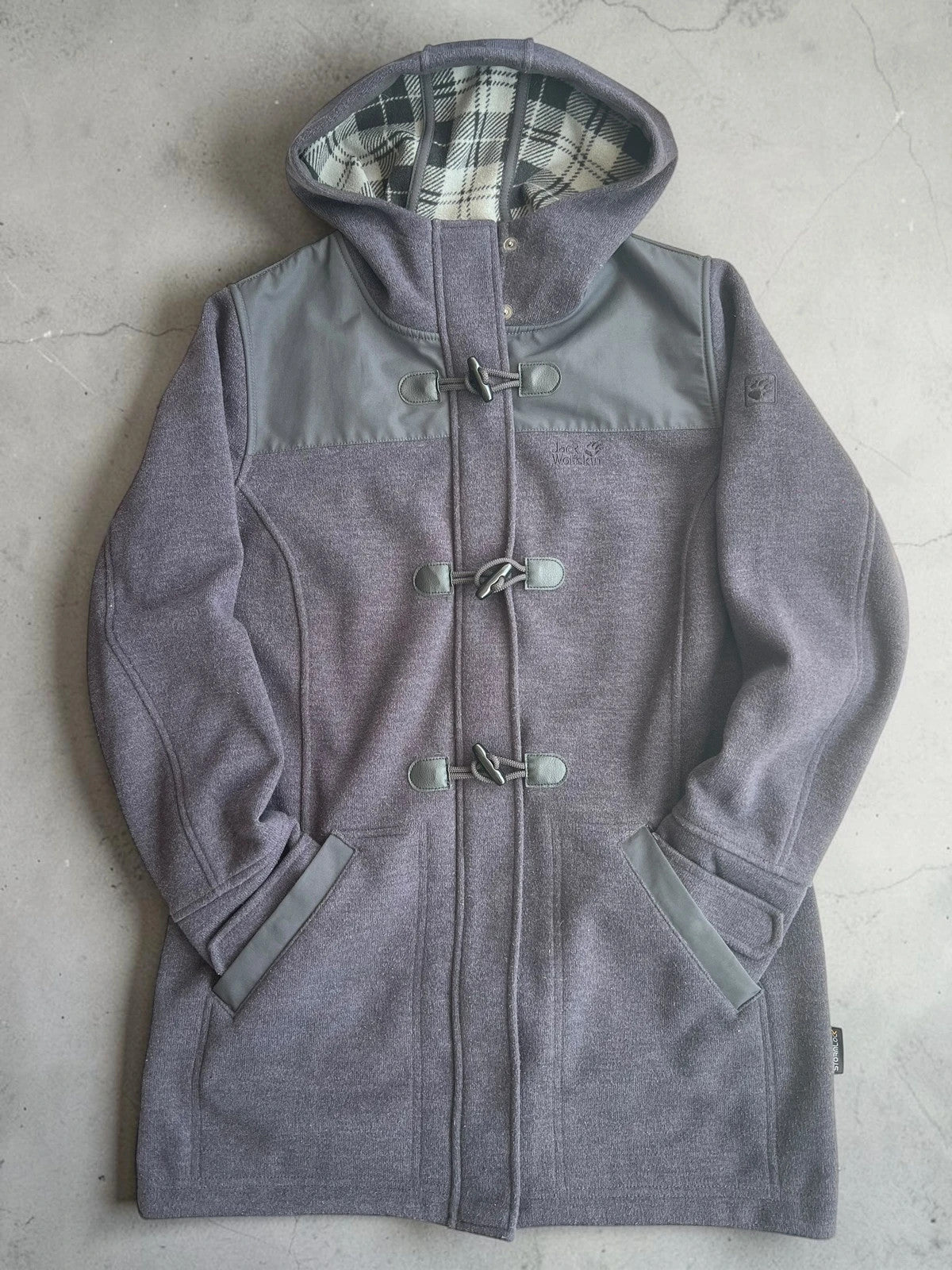 Jack Wolfskin grey fleece coat with hood, outdoor style, vintage, comfortable material.