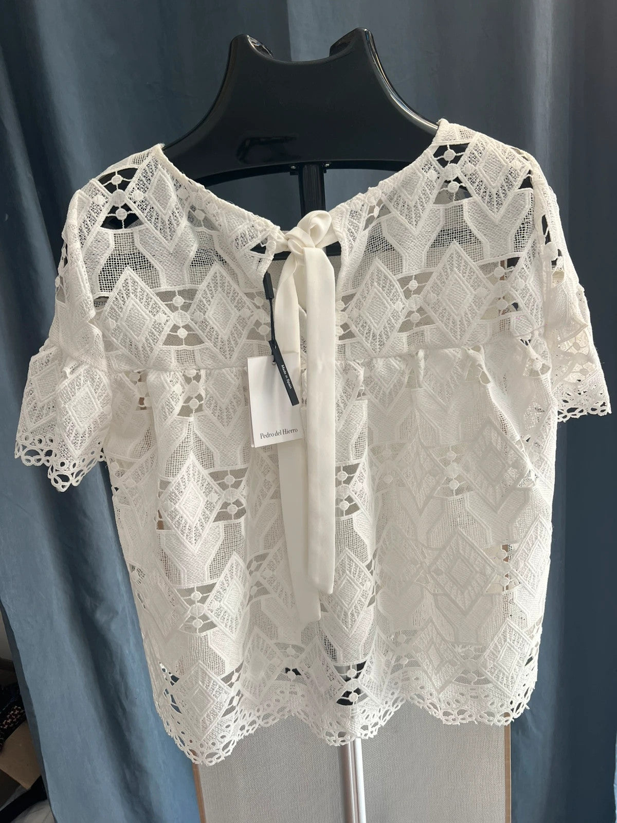 Pedro Del Hierro white lace blouse short sleeves open back tie detail